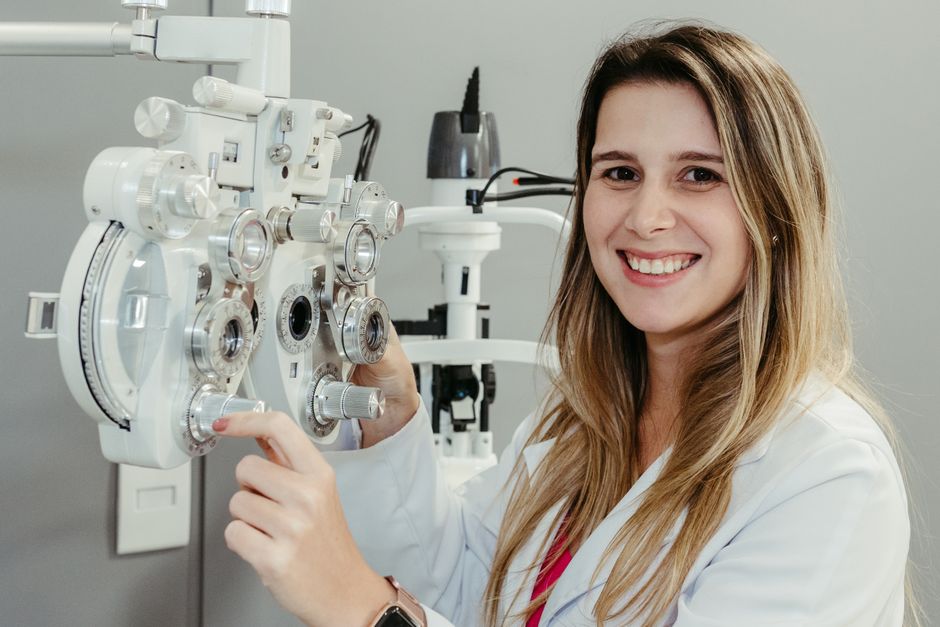 Blurred Vision — Causes, Symptoms and When to See a Doctor